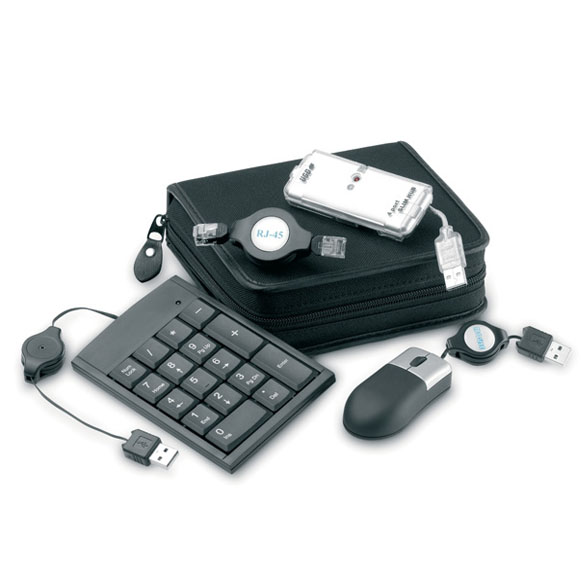 AR1507 accesorii promotionale pentru calculator si borseta neagra cu fermoar 