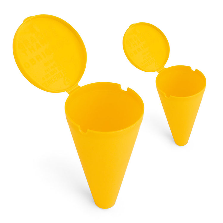 scrumiere de plaja galbene din plastic cu capac 98300 scrumiere de plaja galbene din plastic cu capac 98300