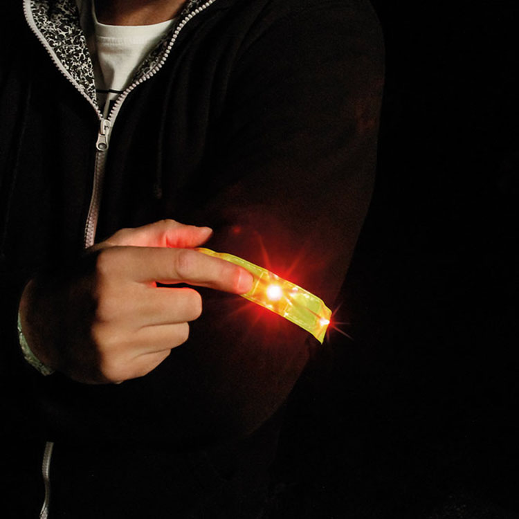 bratari reflectorizante cu lumina LED 98515 bratari reflectorizante cu lumina LED 98515
